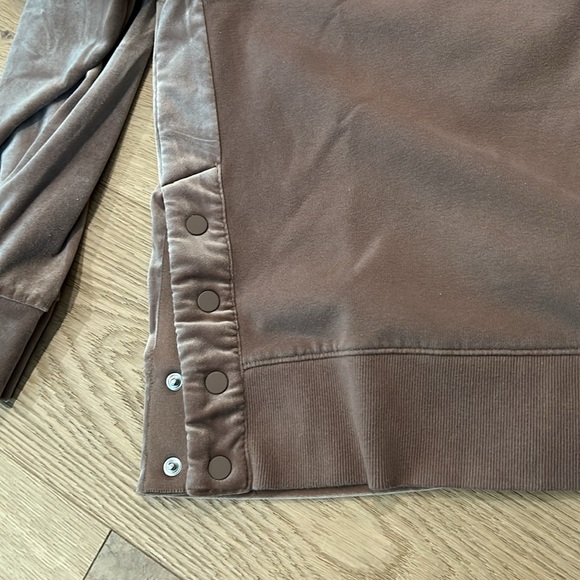Athleta light brown oversized fleece and velour sweatshirt. - Picture 5 of 7